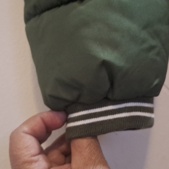 GAP Olive Puffer Jacket - Picture 8 of 8